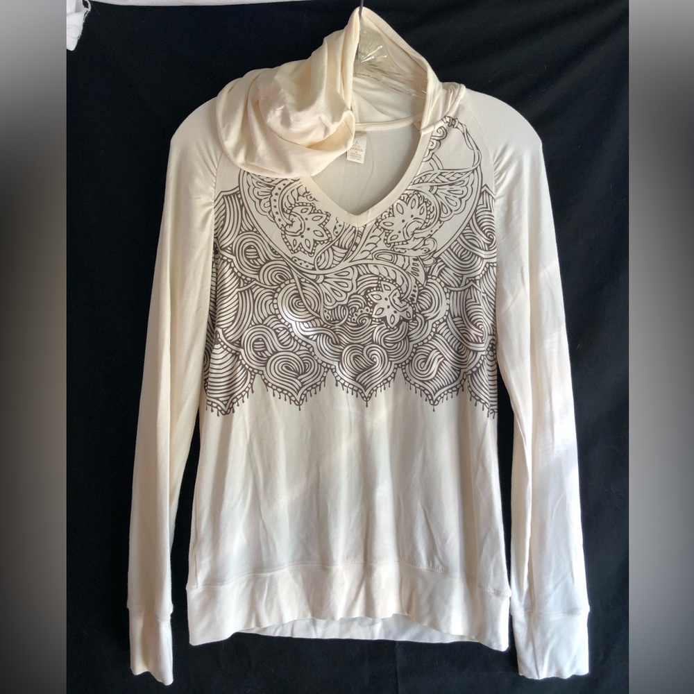 Nice Prana long sleeve shirt/hoodie.